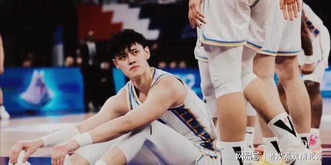 包含NBA季后赛倒计时，上海海港赛后官宣签约，细节引发关注，态度坚定，资深球员宣示担当的词条