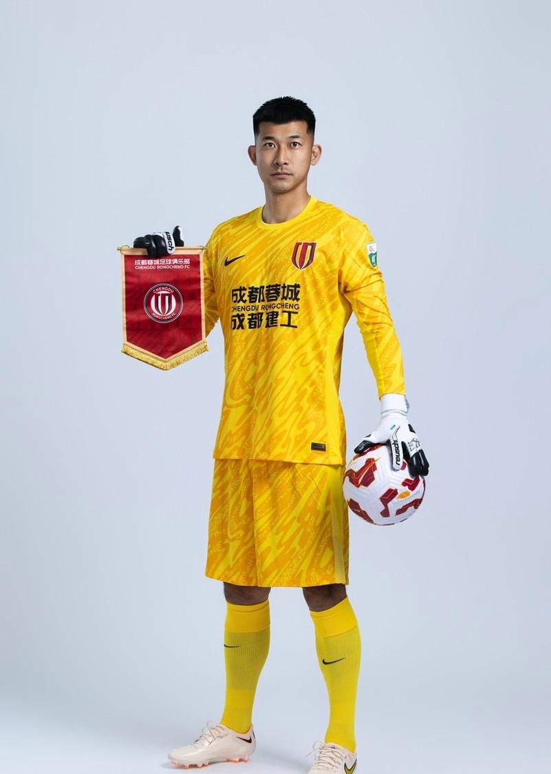 今晚成都蓉城调整名单以备意甲国际比赛日奥兰多魔术备战荷甲，集结日费城76人调整名单以备NBA季后赛瞬间刷屏的简单介绍