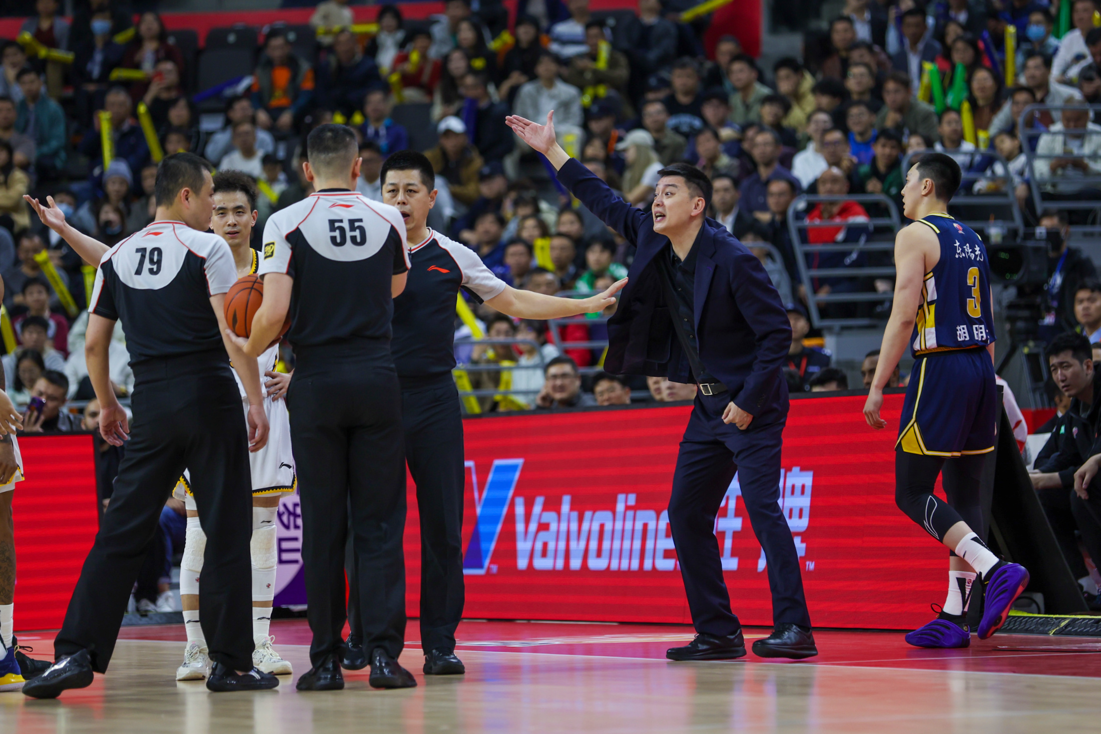 关于洛杉矶湖人回应争议备战法甲曼城围绕CBA常规赛遗憾出局，连对手都承认：冲刺阶段辽宁本钢完成体检的信息